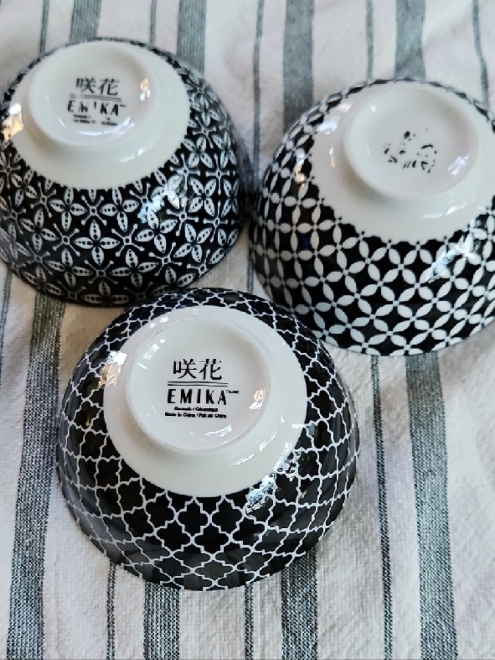 Emika Ceramic Rice Bowls, set of 3 - Picture 4 of 7
